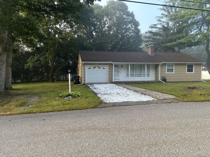 Property Photo:  19 Larrow Drive  CT 06256 