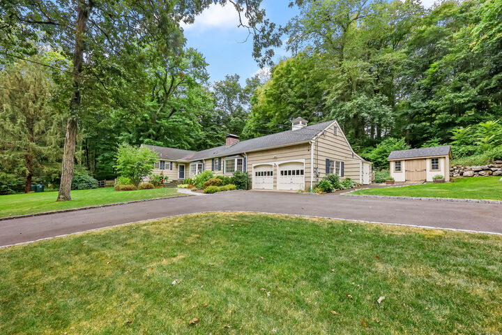 Property Photo: 65 Valeview Road CT 06897