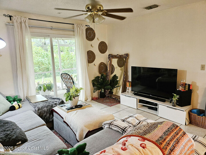 Property Photo: 1250 Cheney Highway FL 32780