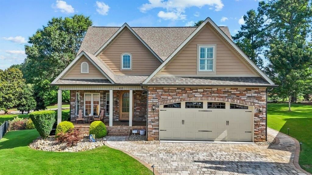 Property Photo: 613 Belle Terre Court SC 29349