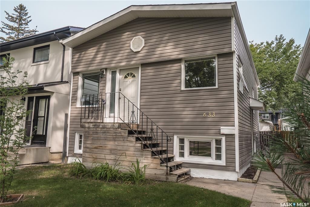 Property Photo: 633 6th Street E SK S7H 1C3