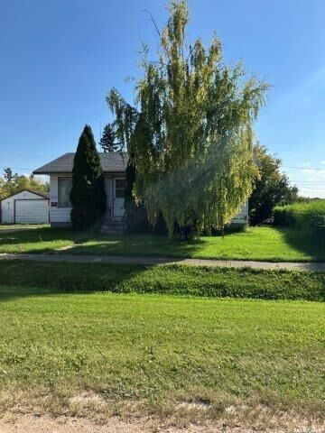 Property Photo: 165 2nd Avenue SK S0A 1C0
