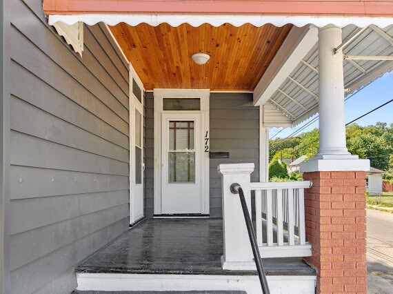 Property Photo: 172 Walnut Street OH 45601