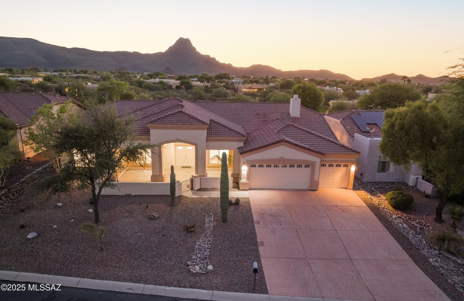 Property Photo: 7817 N Va Laguna Niguel AZ 85743