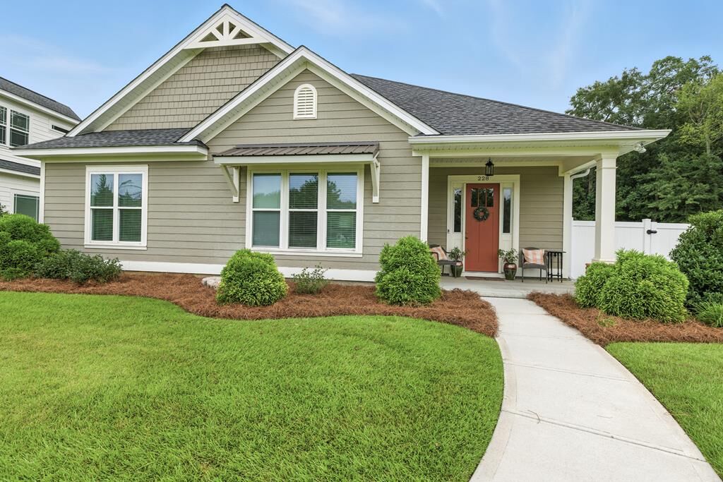 Property Photo:  228 Landover Park  GA 31757 
