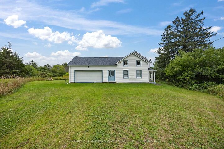 Property Photo: 38 Fitchett Road ON K7R 3K8