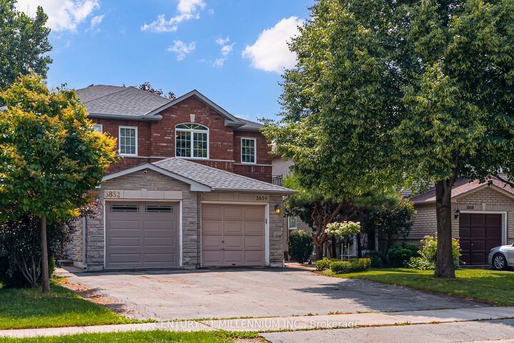 Property Photo: 3854 Foxborough Trail ON L5N 7T9