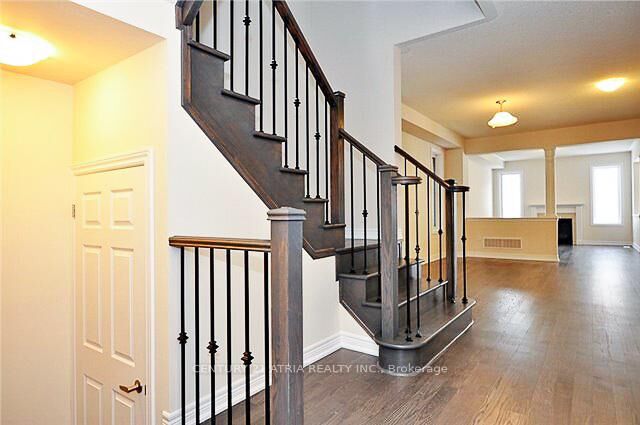 Property Photo:  4 Applegate Drive  ON L9N 0R2 