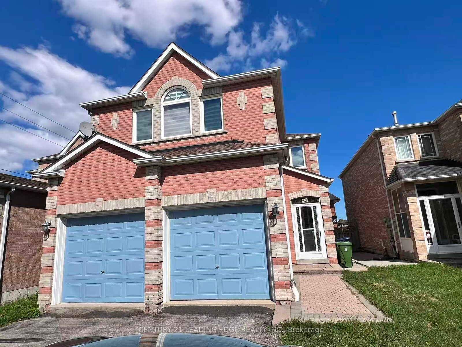 Property Photo:  63 Scoville Square 2nd Fl  ON M1V 5L9 