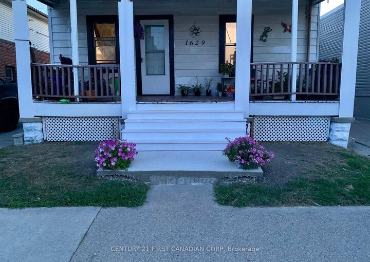 Property Photo: 1629 Drouillard Road ON N8Y 2S4
