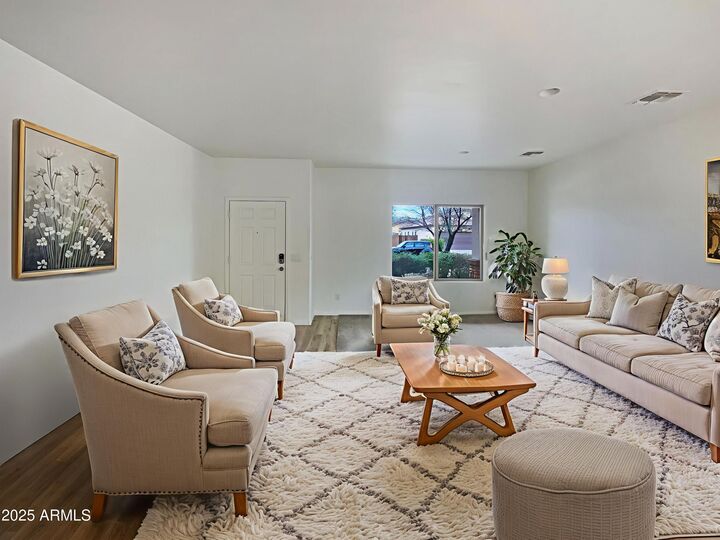 Property Photo: 3433 W Chambers Street AZ 85041