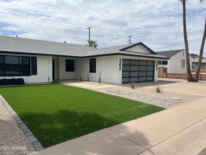 Property Photo: 6543 E Palm Lane AZ 85257