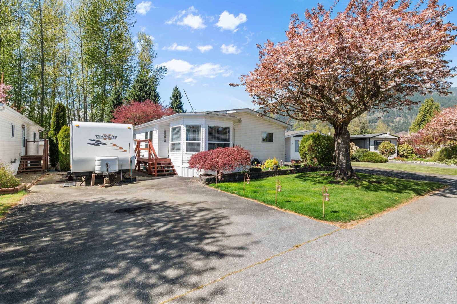Property Photo:  41168 Lougheed Highway 13  BC V0M 1G0 