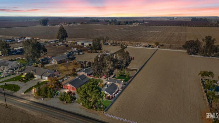 Property Photo:  6706 Houghton Road  CA 93313 