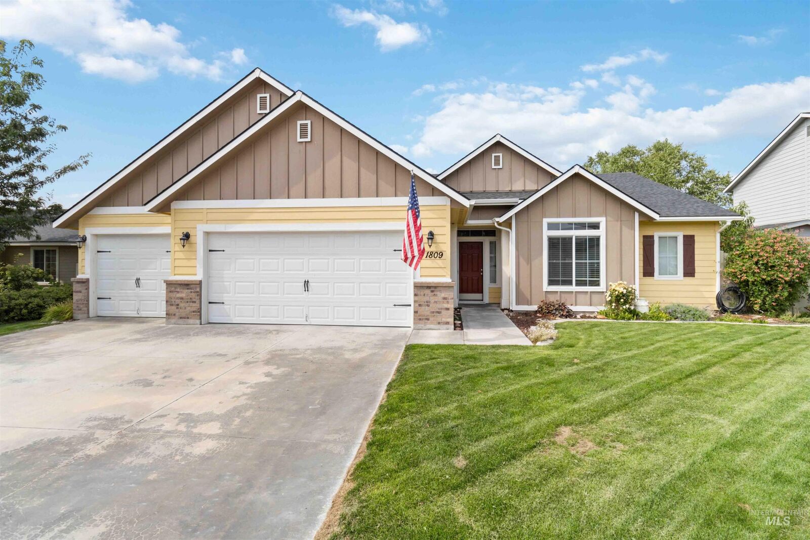 Property Photo:  1809 N Buffalo Bill Ave.  ID 83669 