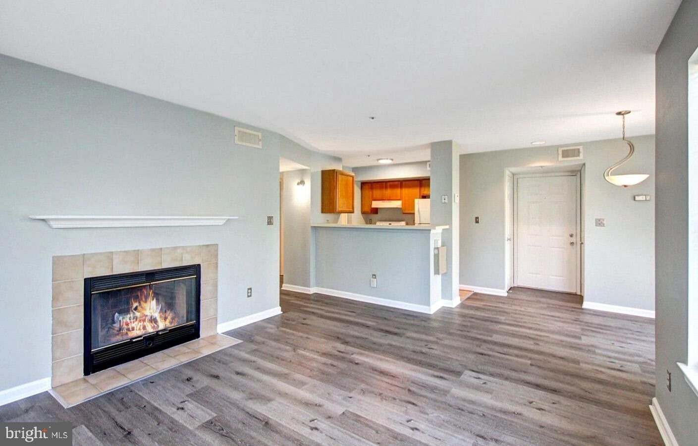 Property Photo: 14002 Lord Marlborough Place 18-2 MD 20772