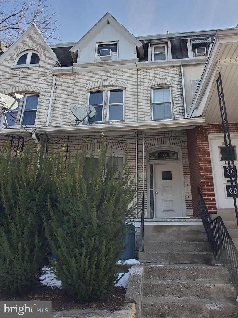 Property Photo:  645 N 3rd Street 3  PA 19601 