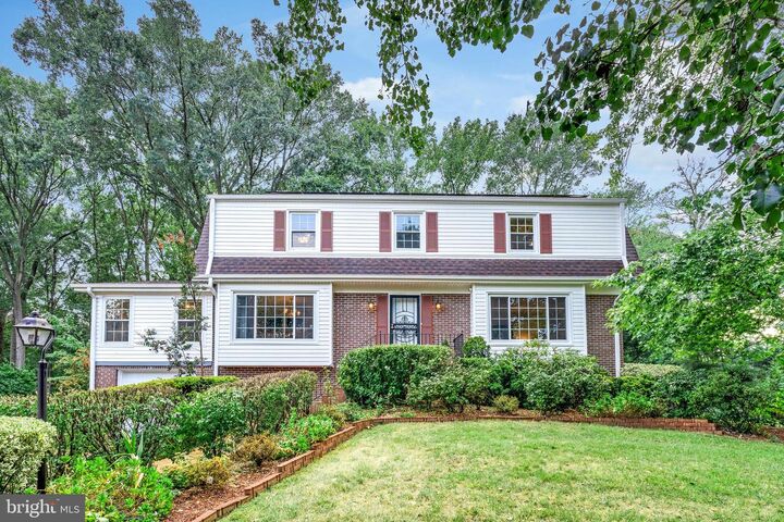 Property Photo:  8600 Gateshead Road  VA 22309 