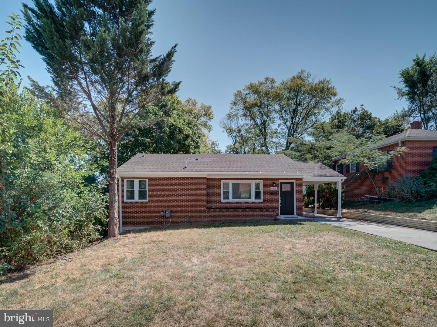 Property Photo: 414 Elm Street VA 22601