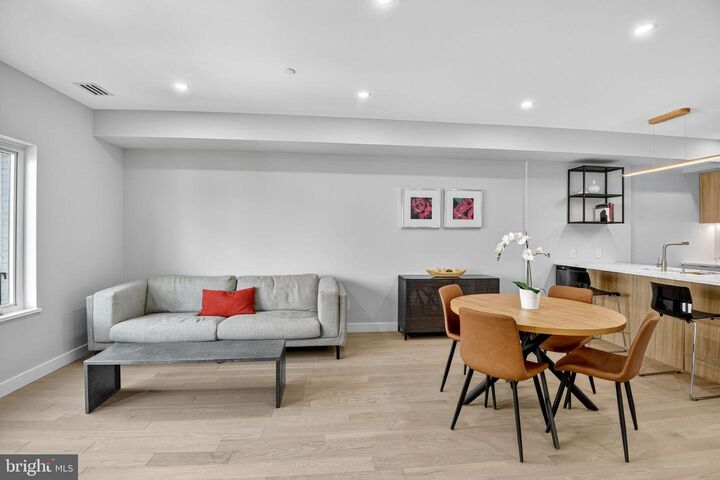 Property Photo:  3303 Sherman Avenue NW B  DC 20010 