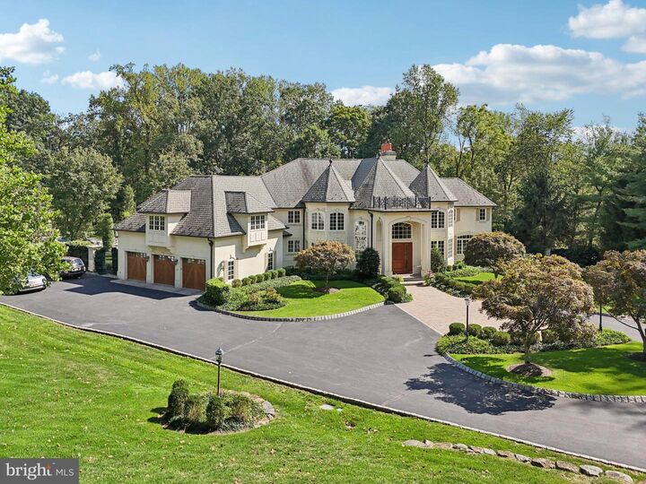 13 Hageman Lane  Princeton NJ 08540 photo