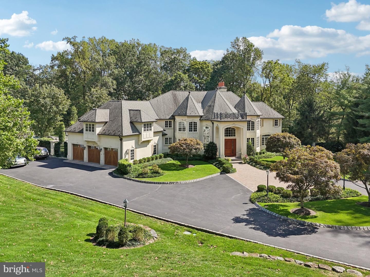 Property Photo:  13 Hageman Lane  NJ 08540 