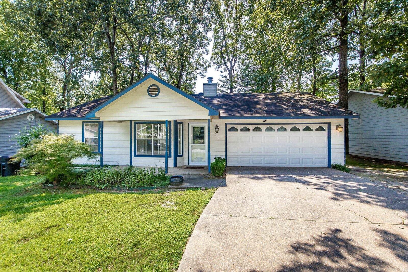 Property Photo:  404 May Street  AR 72120-3815 