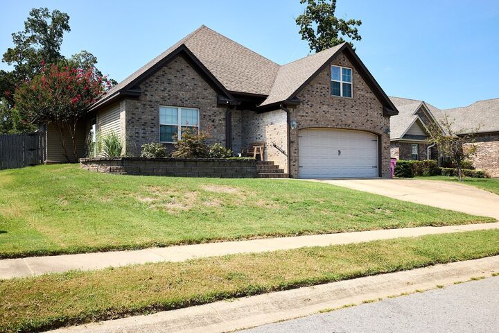 Property Photo: 5308 Glenn Cove AR 72022