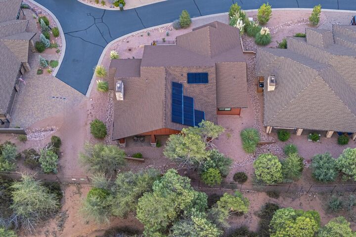 Property Photo: 1006 N Autumn Sage Court AZ 85541