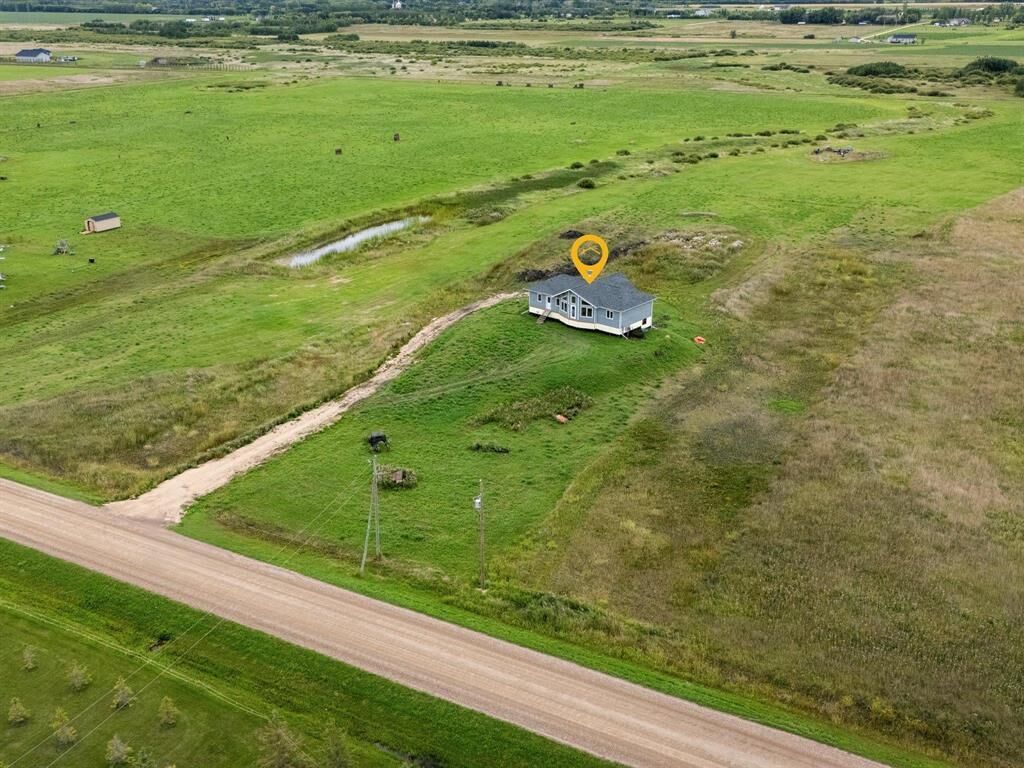 Property Photo:  624 Lockport Road  MB R1A 3H7 