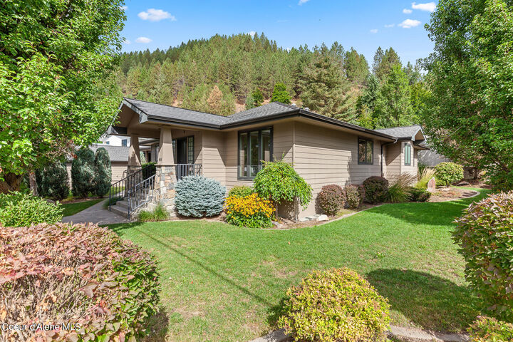 Property Photo: 414 Mission Ave ID 83837