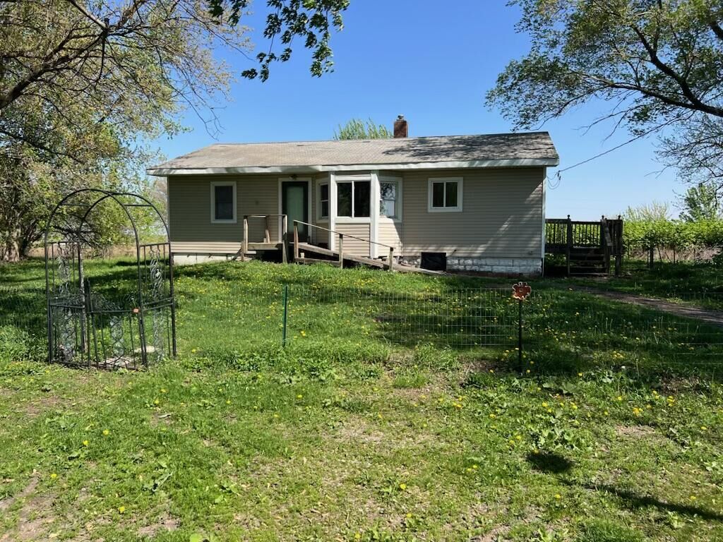 Property Photo: 28076 690 Avenue IA 50056