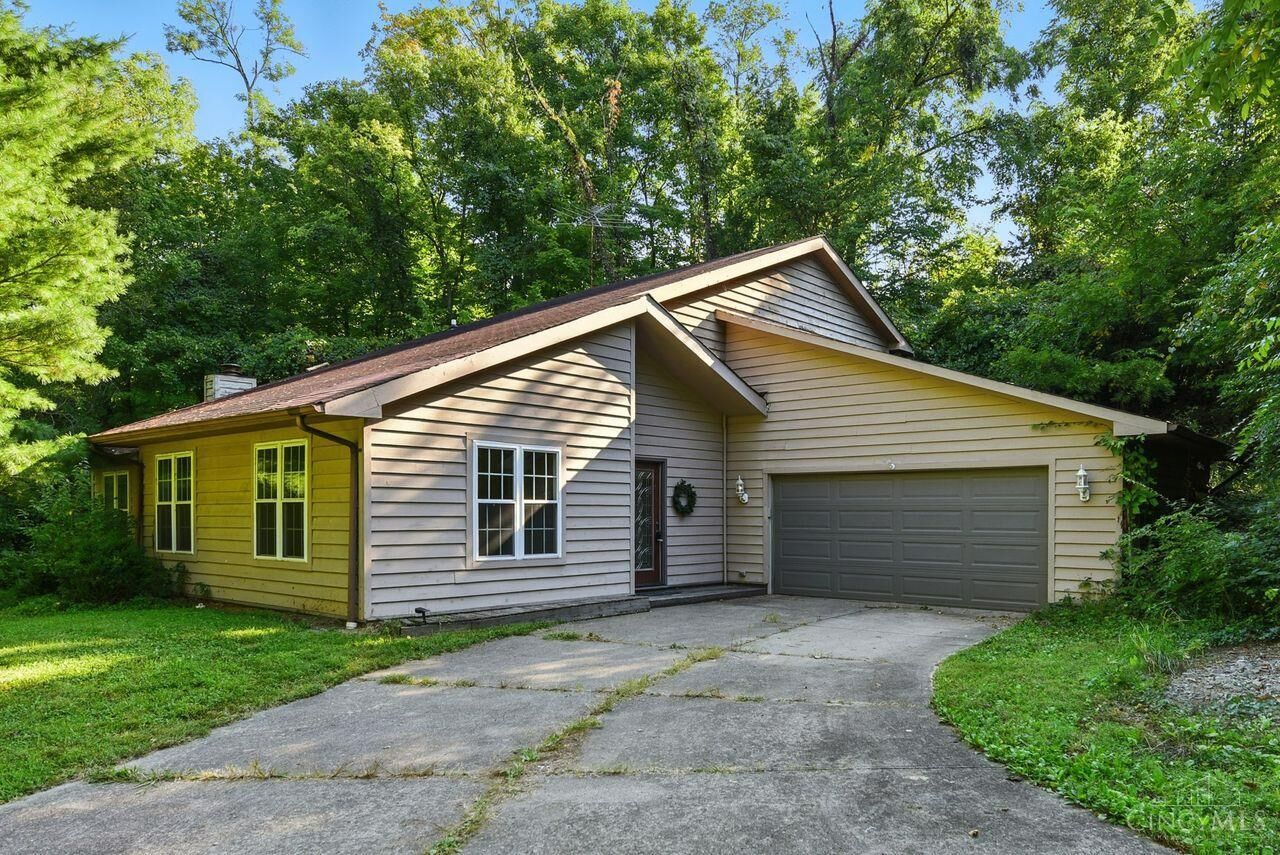 Property Photo:  1662 Springdale Road  OH 45231 
