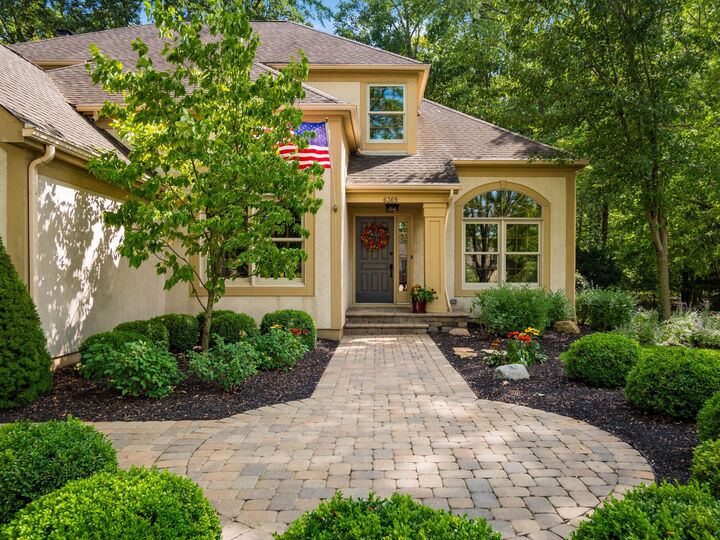 Property Photo:  6369 Angeles Drive  OH 43016 