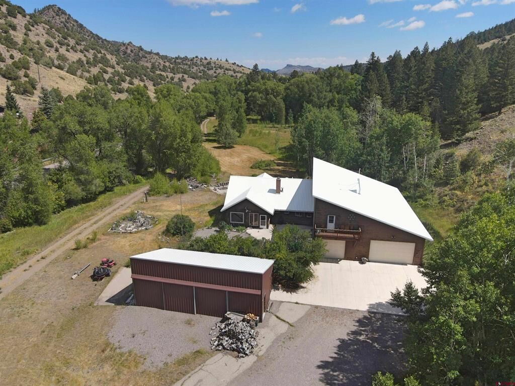 Property Photo: 10586 County Road 14 CO 81132