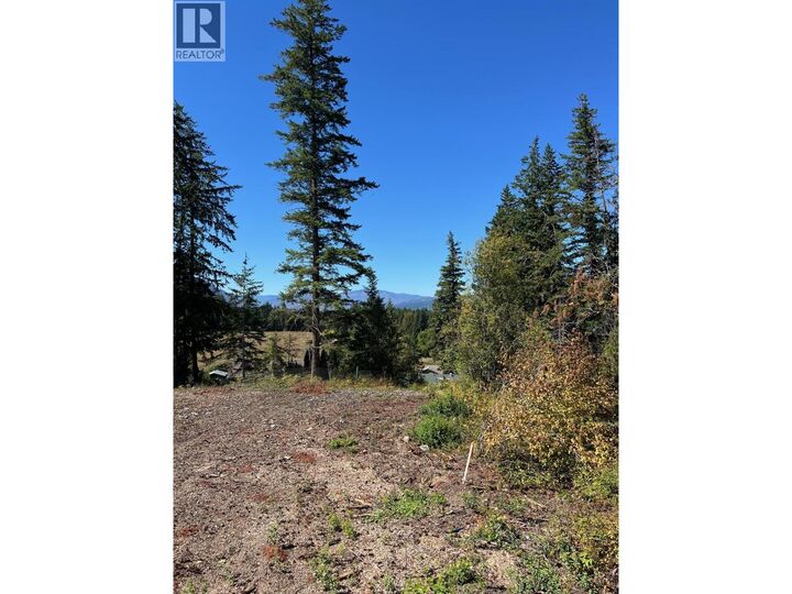 Property Photo:  2221 Lakeview Drive  BC V0E 2W2 