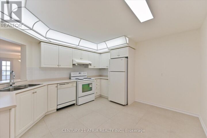 Property Photo: 228 Bonis Avenue 1712 ON M1T 3W4