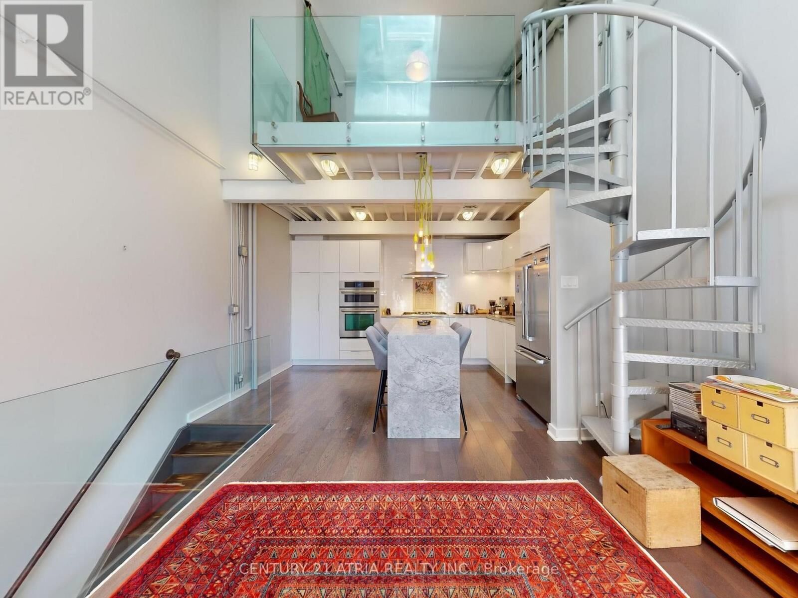 Property Photo: 766 King Street West 403 ON M5V 1N6