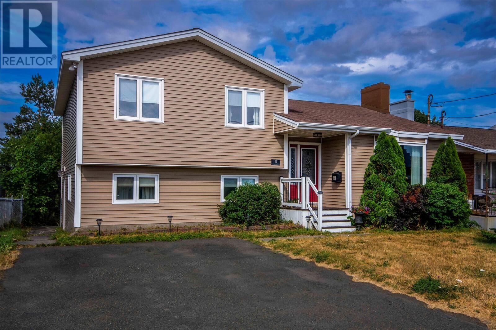 Property Photo:  42 Blackler Avenue  NL A1E 3E7 