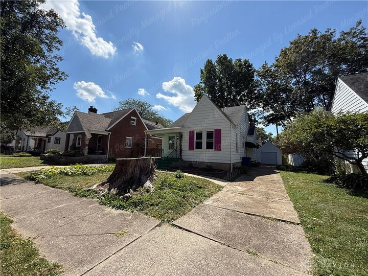 Property Photo: 820 Buckingham Road OH 45419