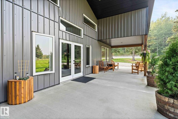 Property Photo:  54205 Rge Rd 20  AB T0E 1V0 