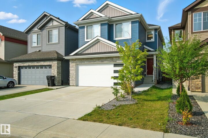 Property Photo: 5234 23 Avenue SW AB T6L 6Y7