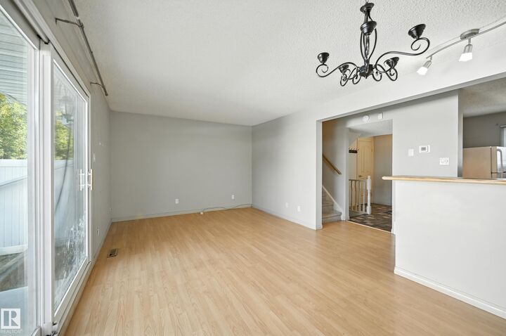 11406 139 Avenue NW  Edmonton AB T5X 3L4 photo