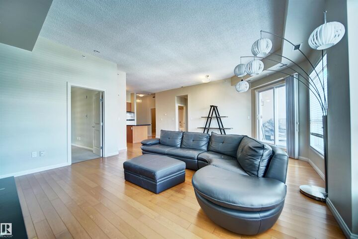 Property Photo: 9819 104 Street NW 1206 AB T5K 0Y8