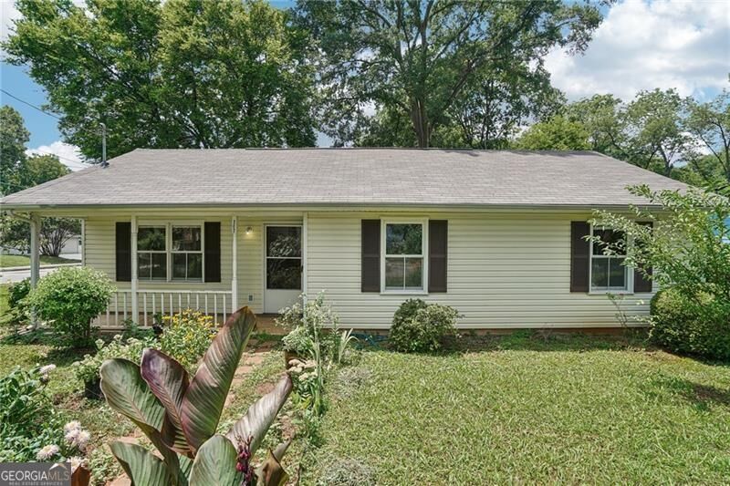 Property Photo:  302 Douglas Street  GA 30120 