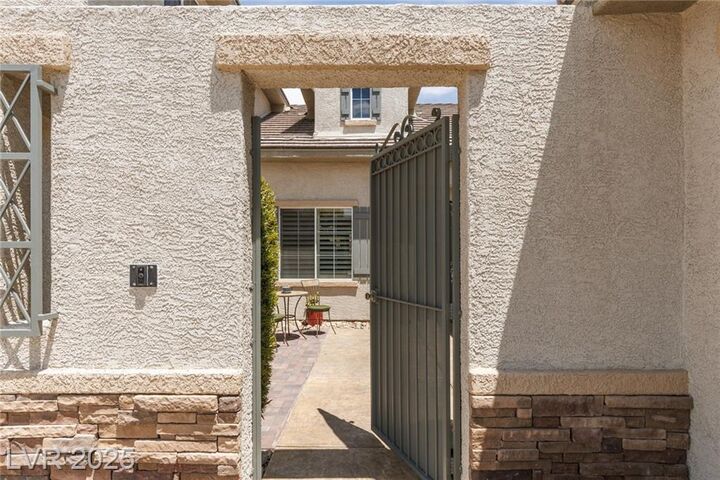 Property Photo: 7516 Cliff Peaks Street NV 89149
