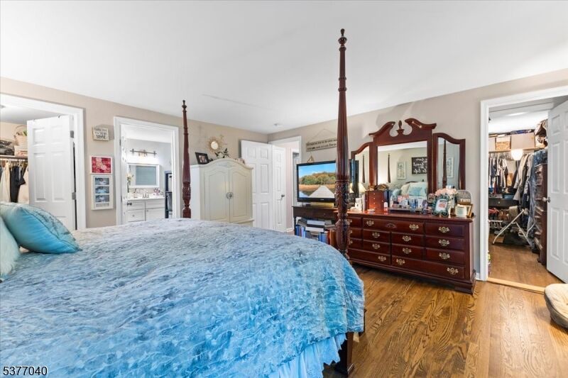 Property Photo:  104 Fox Run  NJ 08886 