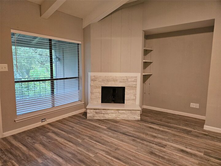 Property Photo:  5711 Sugar Hill Drive 102  TX 77057 