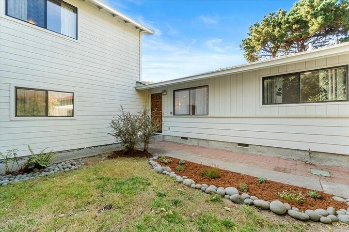 Property Photo:  2050 11th Street  CA 95521 