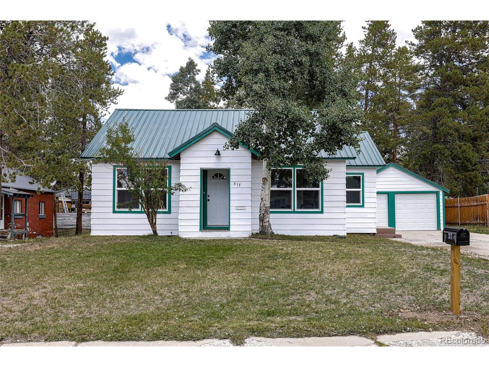 Property Photo: 317 Mount Bartlett Dr CO 80461